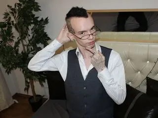 Amateur baiser KontiBoy