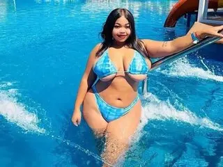 Nude baiser ChinyRita
