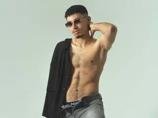 Chatte adulte JaxonCarter